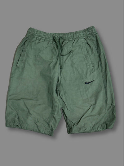 Pantalone shorts nike vintage tg m militare Thriftmarket BAD PEOPLE