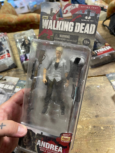 Thriftmarket action figure Andrea The Walking Dead Mcfarlane Thriftmarket